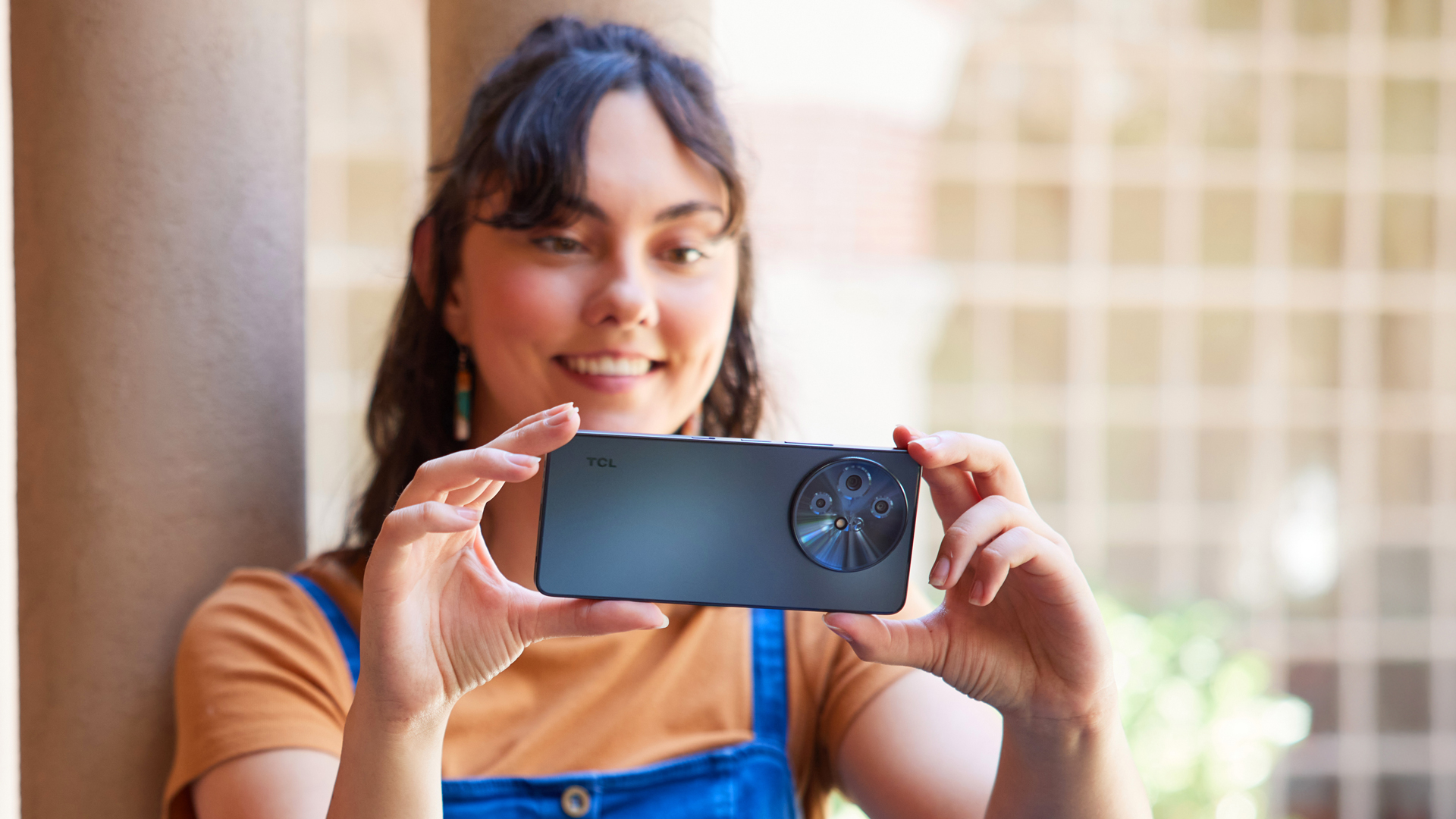 TCL NxtPaper 60 Ultra debuts with 7.2” NxtPaper 4.0 display, stylus support and a 50MP telephoto