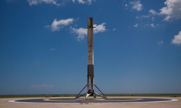 SpaceX Developing Smartphone with Native Starlink Connectivity