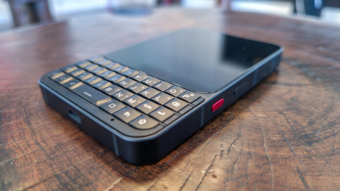 BlackBerry Blues: Hands-On With The Unihertz Titan 2 Elite Keyboard Phone