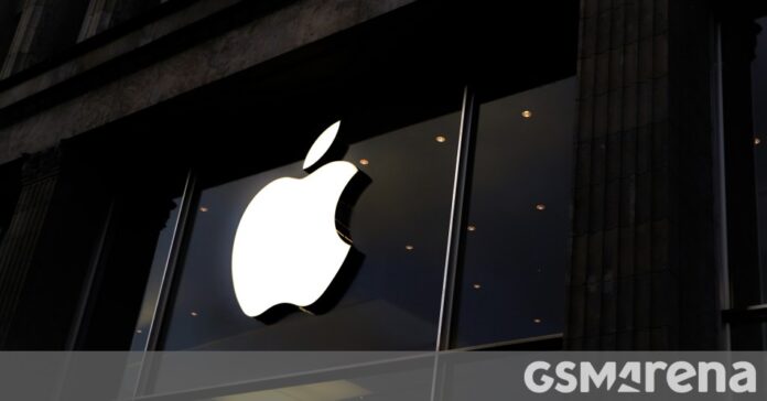 Apple is considering risky alternative RAM suppliers amidst memory crunch