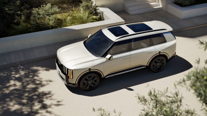 Don’t wait for Honda—the Kia Telluride Hybrid is here with 329 horsepower and 33 MPG