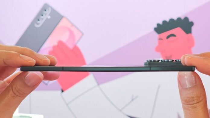 From 253 Grams to 201 Grams: The Engineering Behind the World’s Lightest Fold